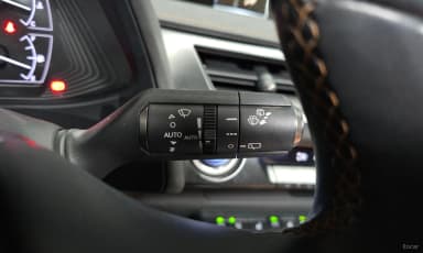UX250h