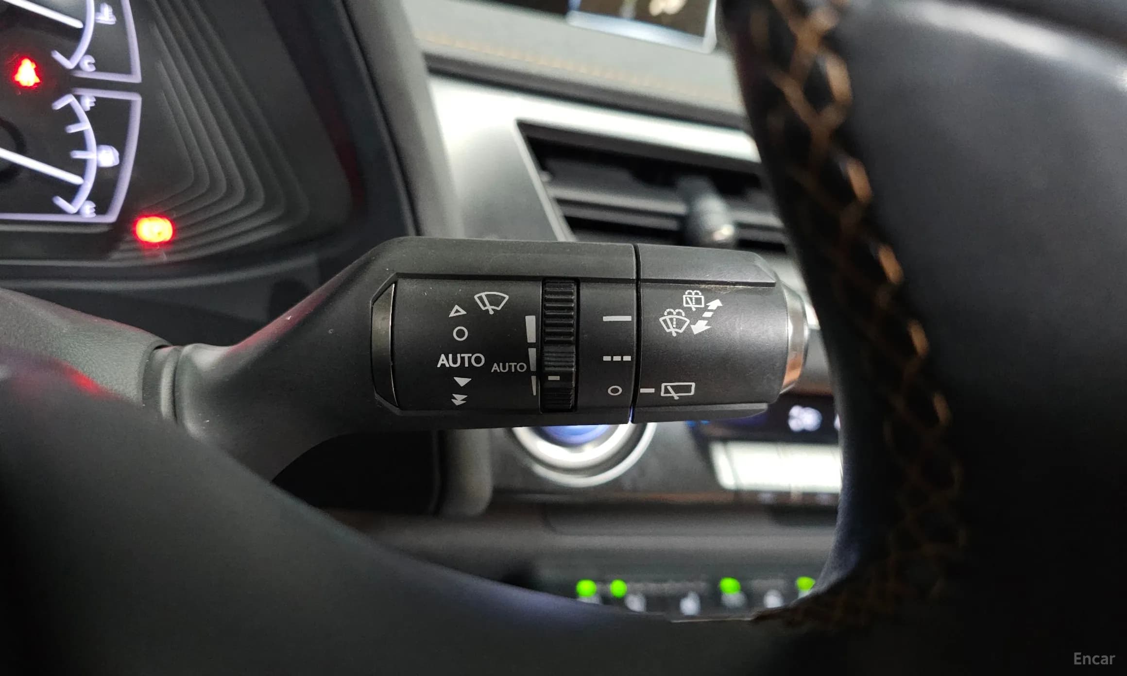 UX250h