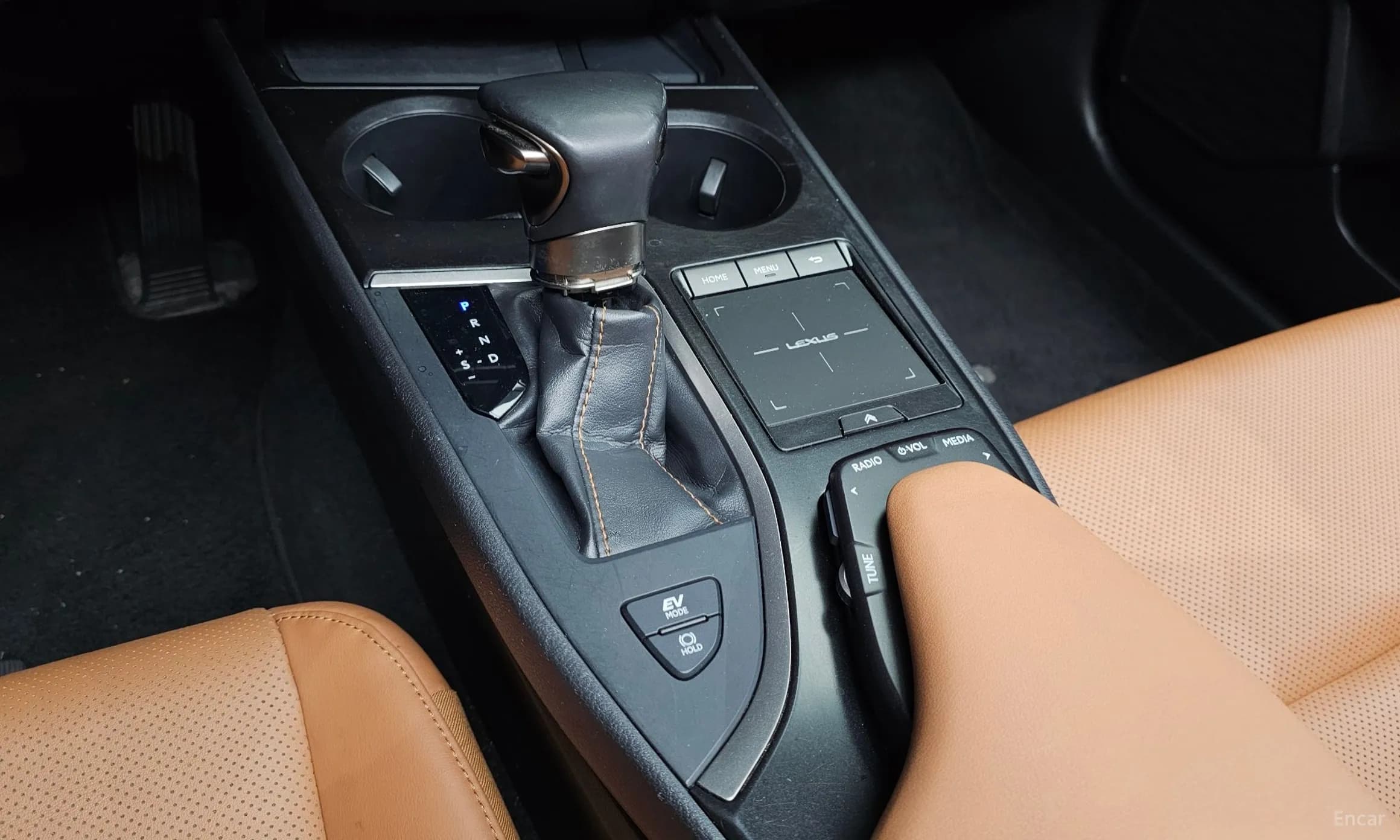 UX250h