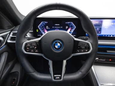 i4