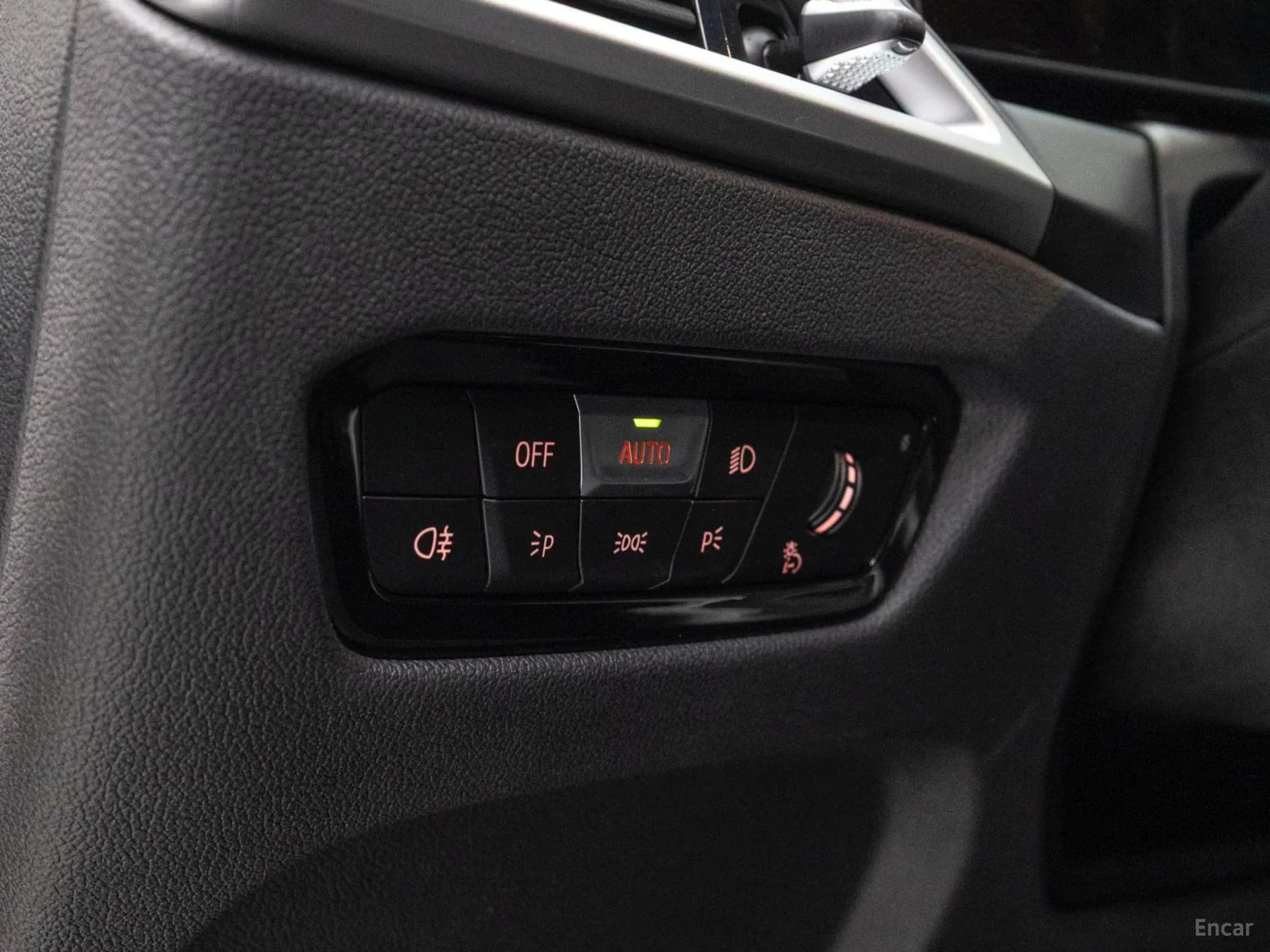 i4