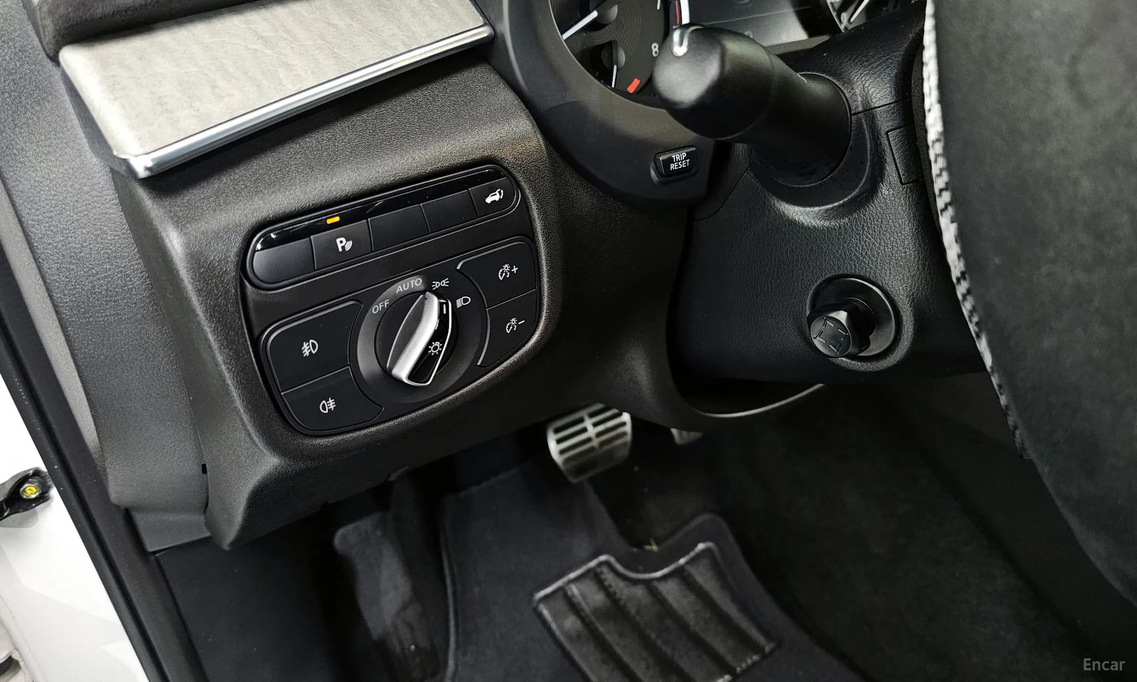 QX50 (P71A)