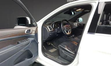 Grand Cherokee