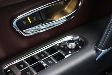Bentayga