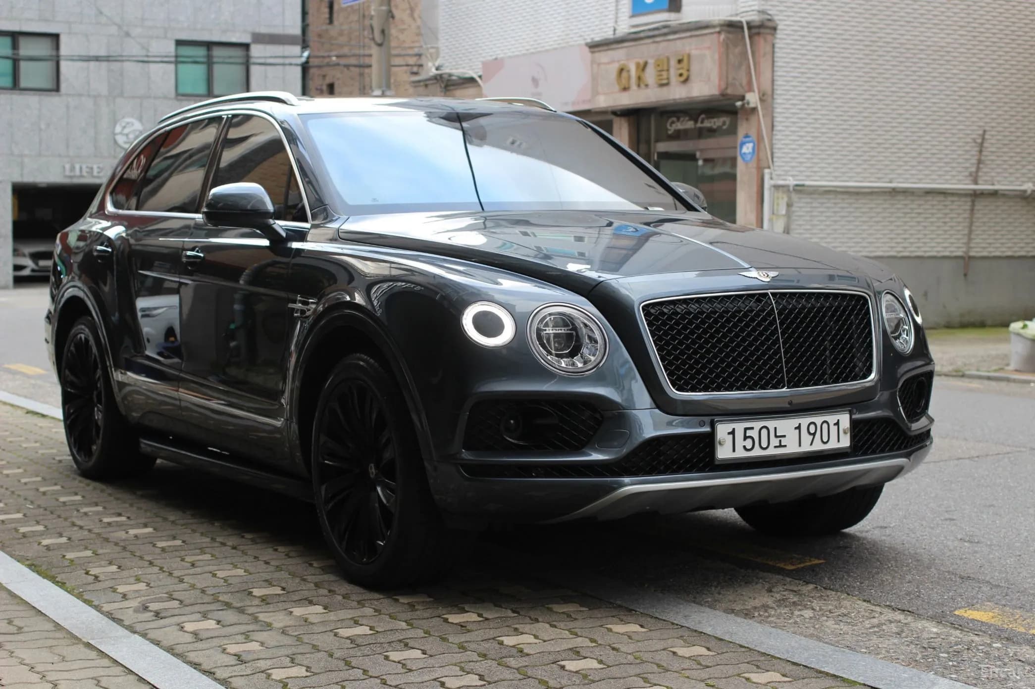 Bentayga