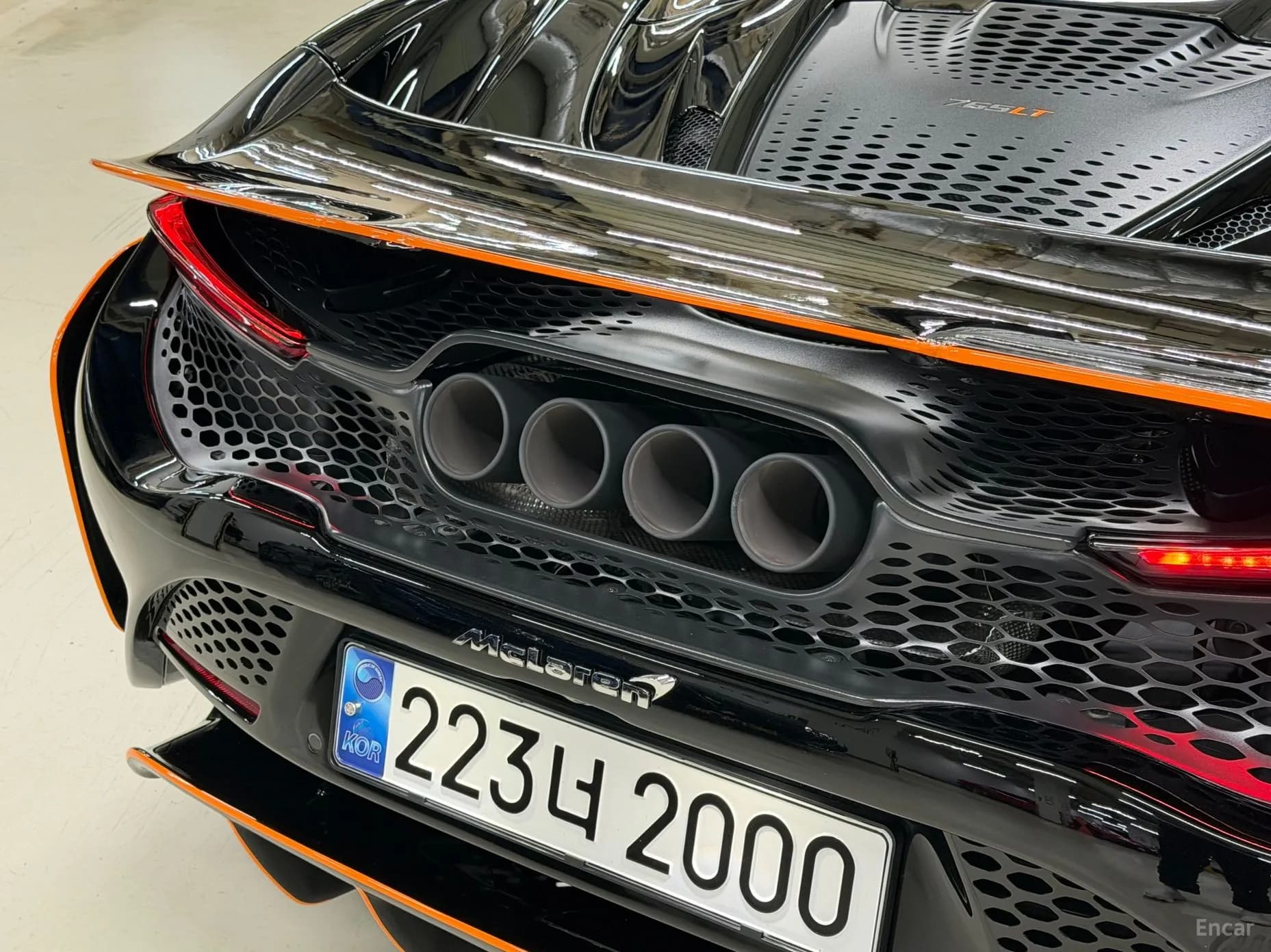 765LT
