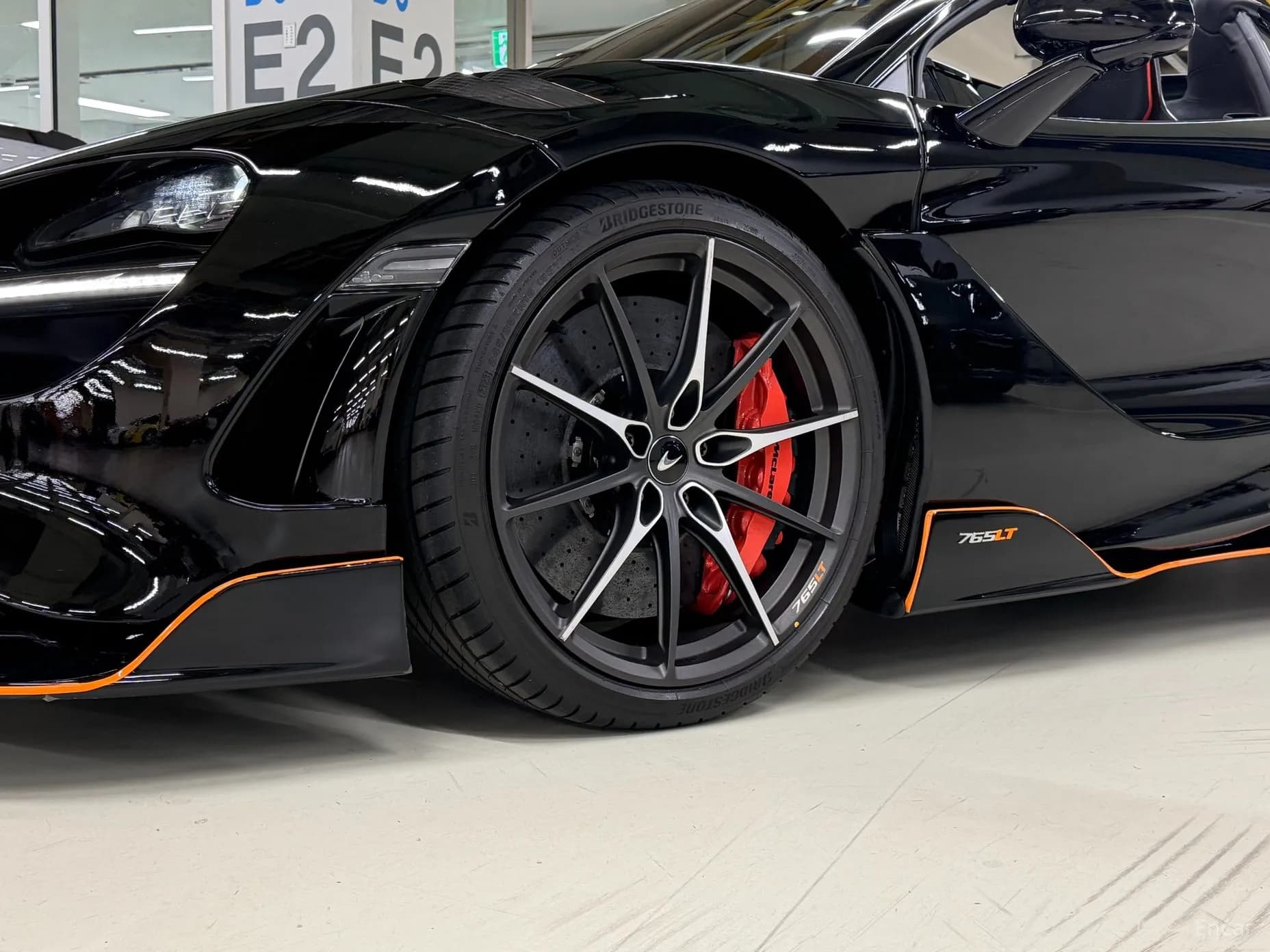 765LT