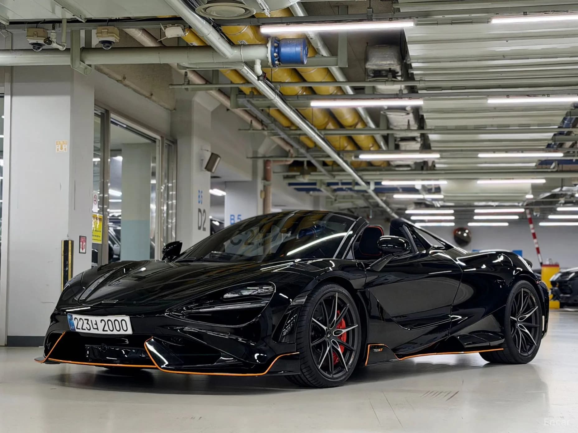 765LT