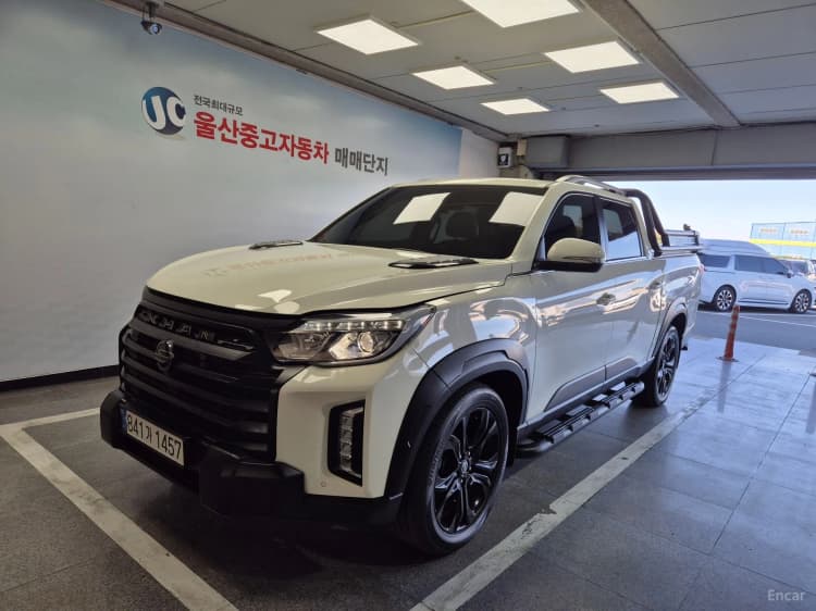 Rexton Sports Khan