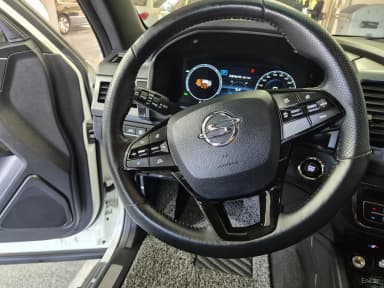 Rexton Sports Khan