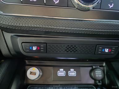 Rexton Sports Khan