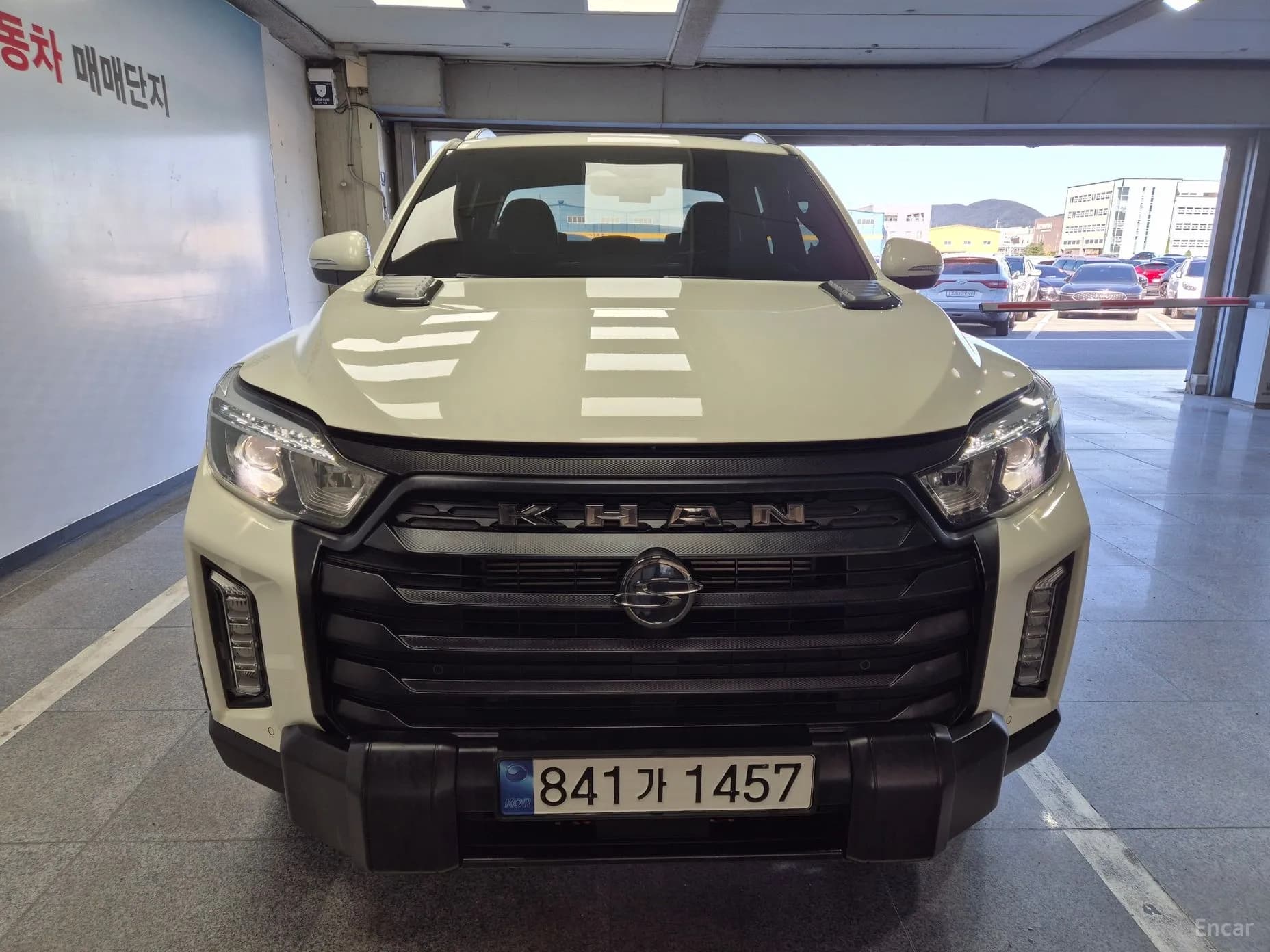 Rexton Sports Khan