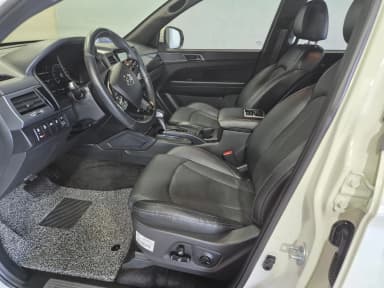 Rexton Sports Khan