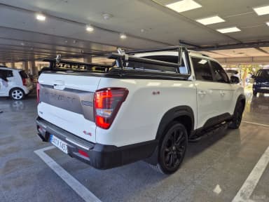 Rexton Sports Khan