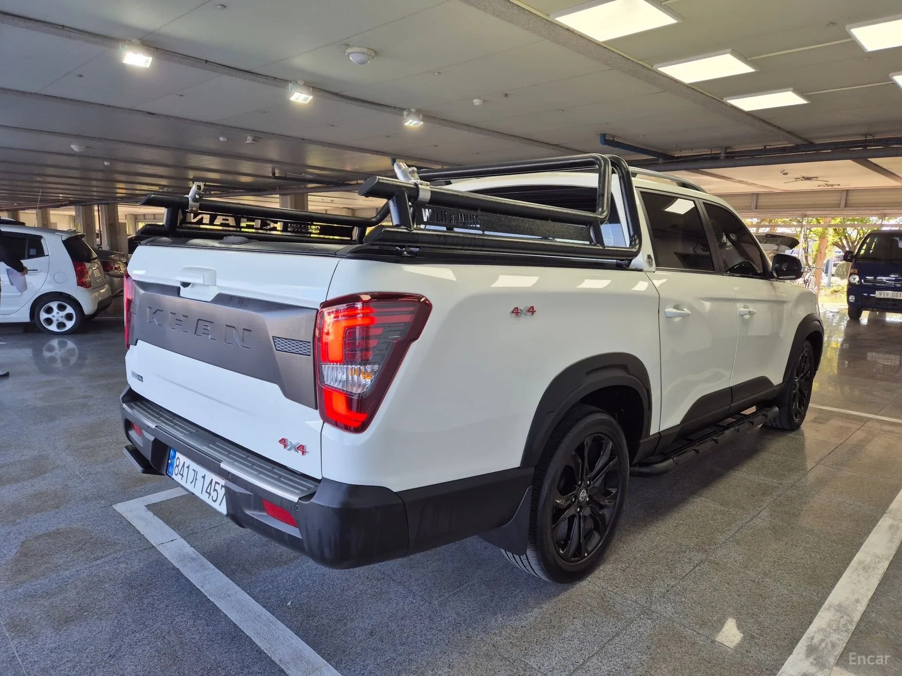Rexton Sports Khan