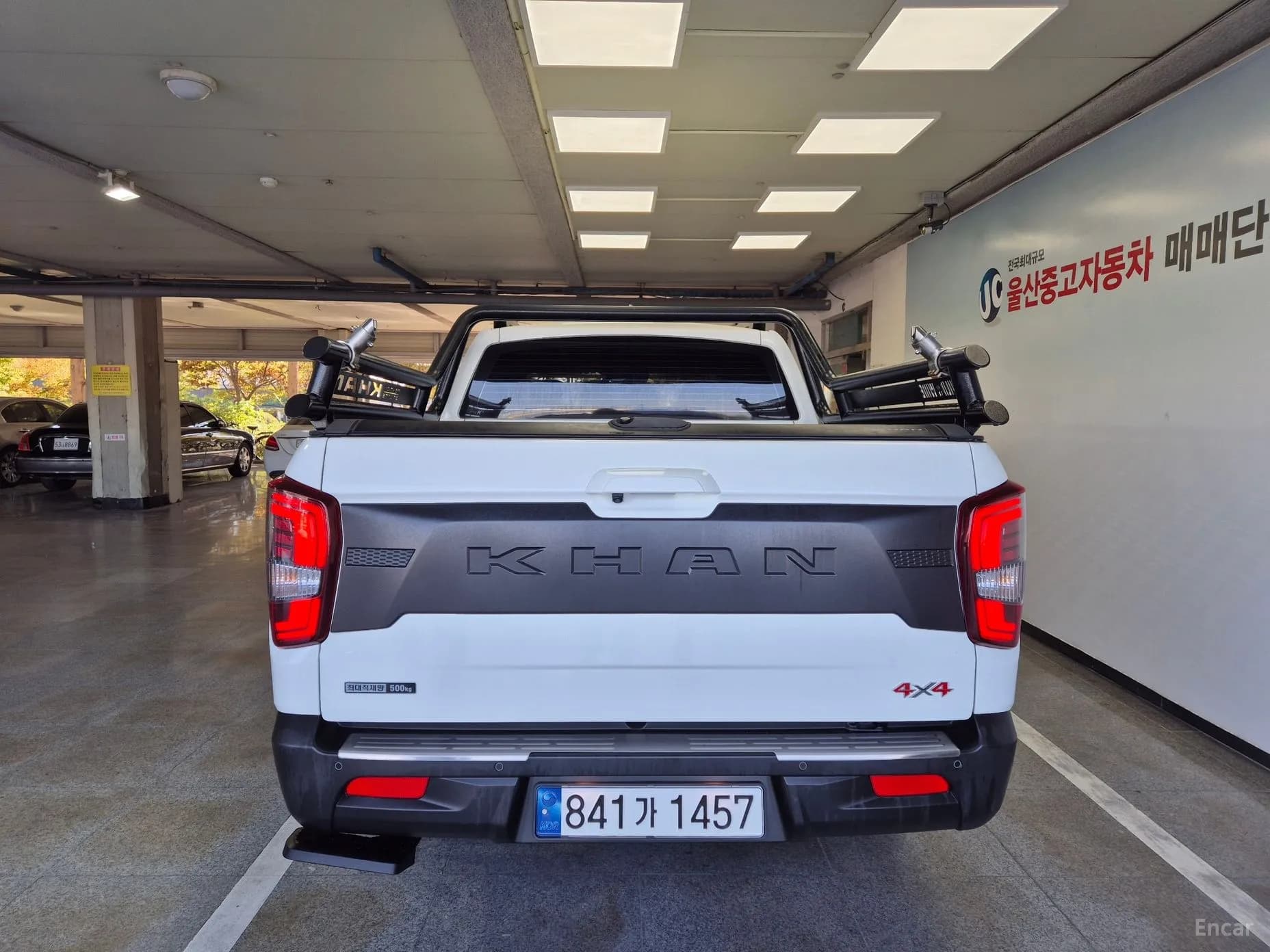 Rexton Sports Khan