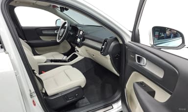 XC40
