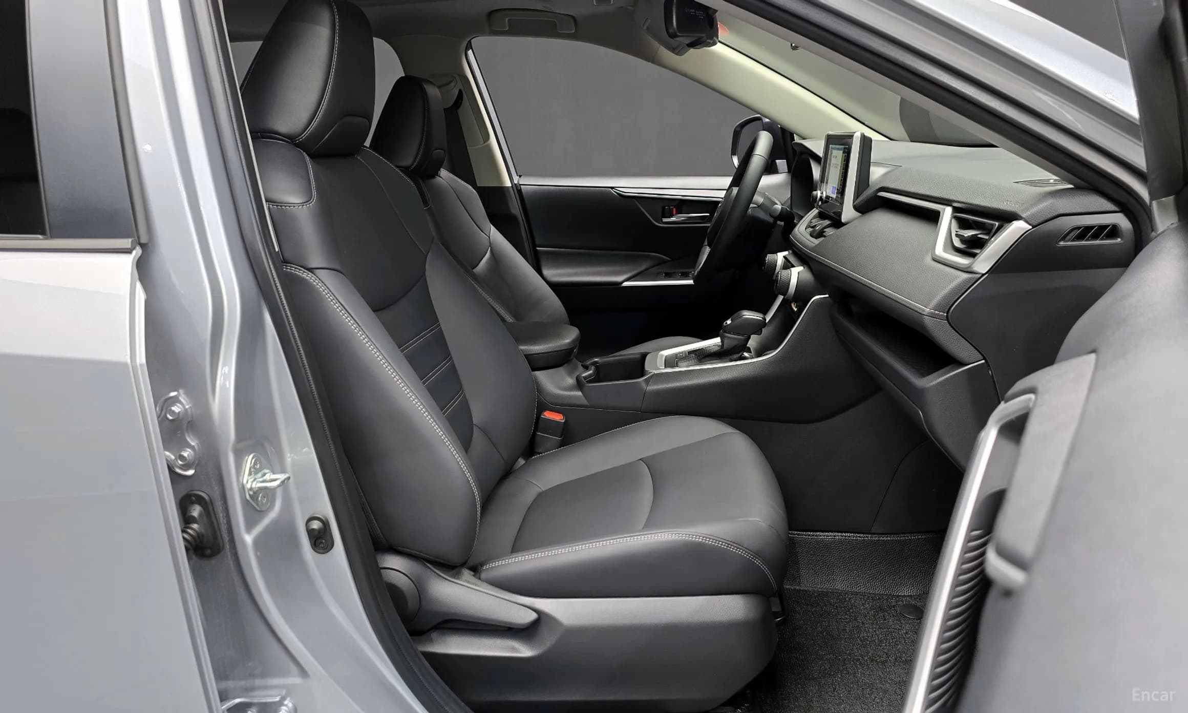 RAV4 5th Generation