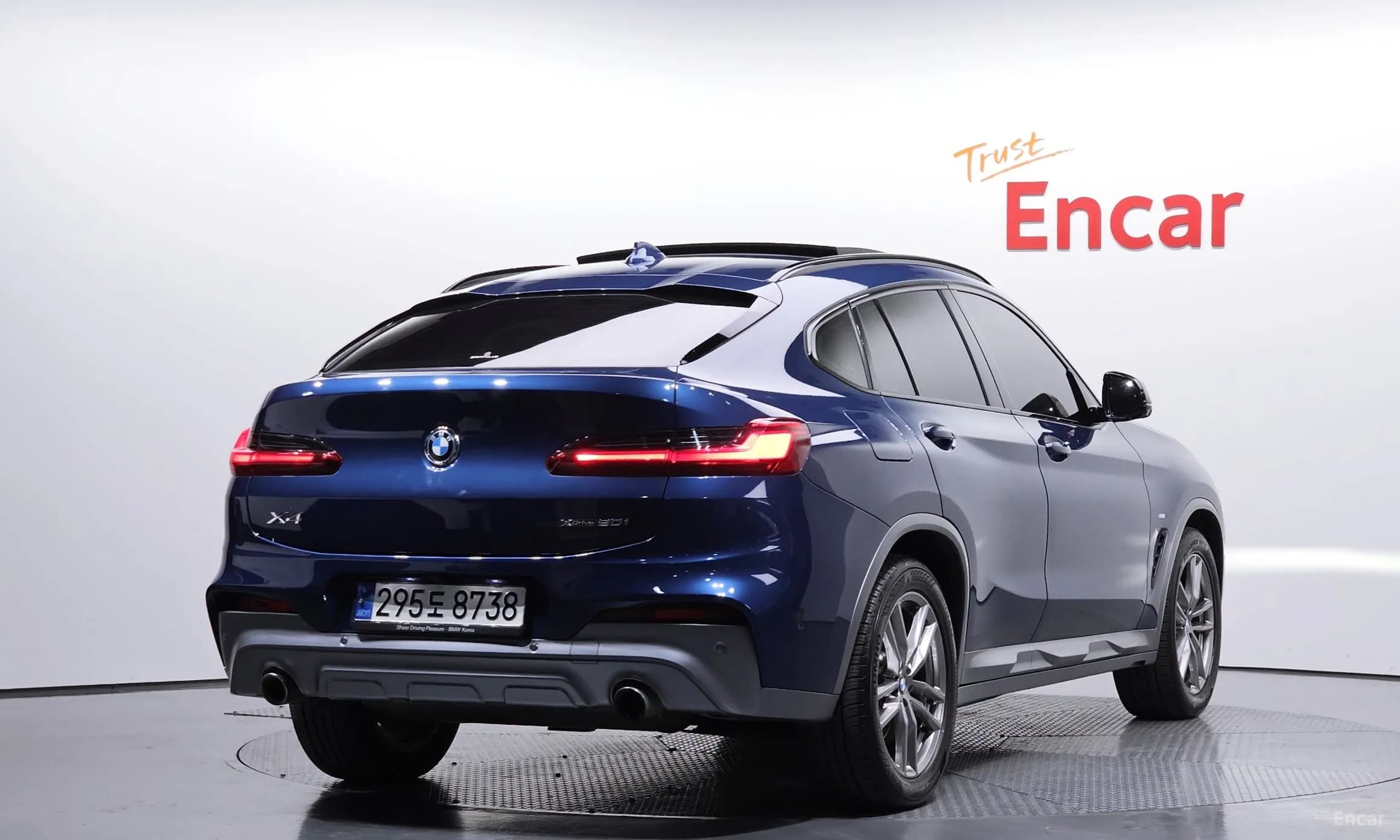 X4 (G02)