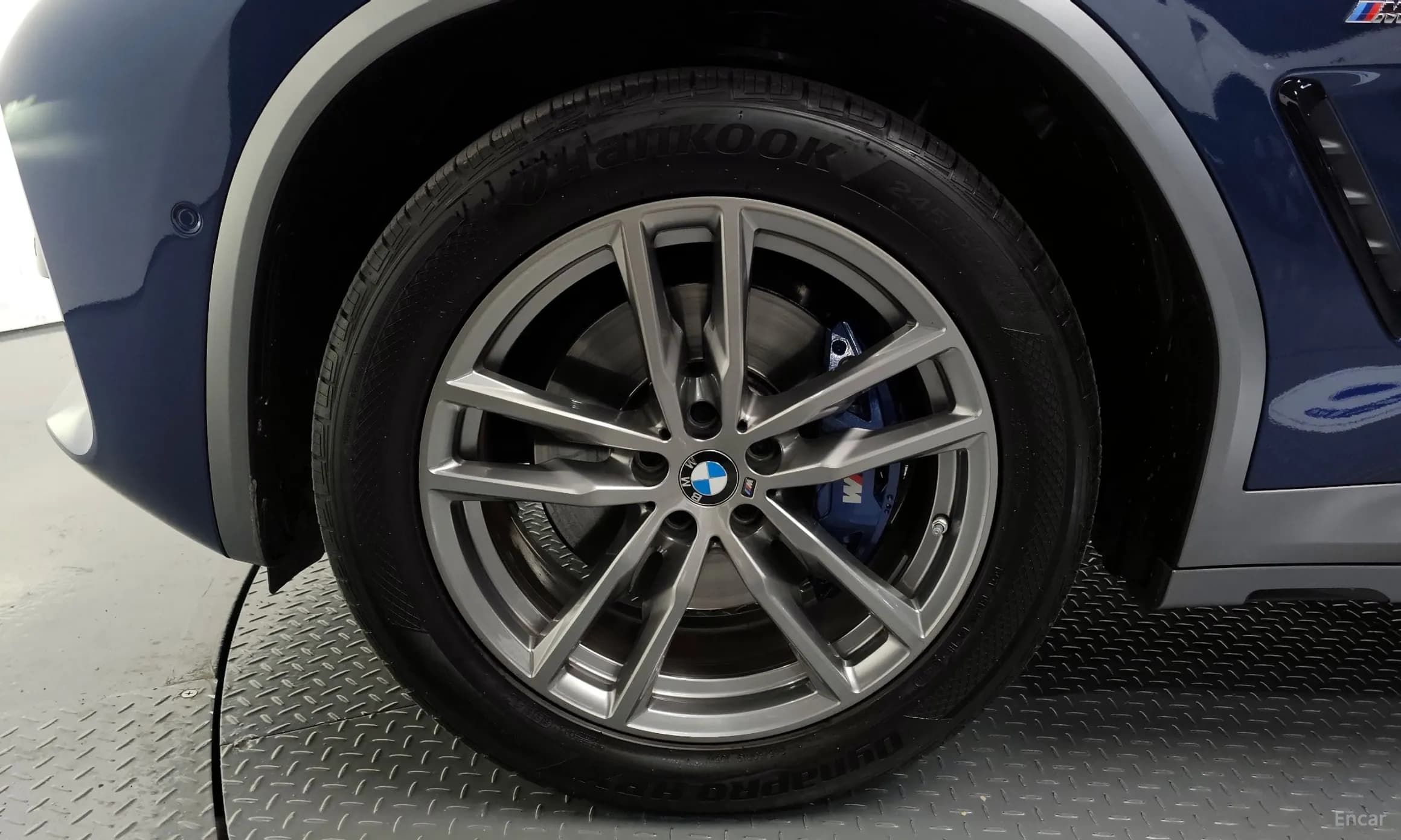 X4 (G02)