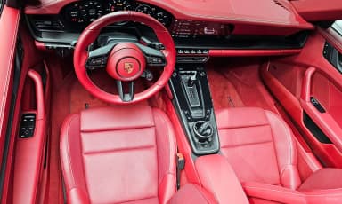 911 (992)