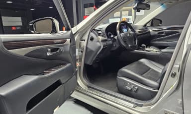 LS460