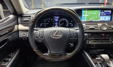 LS460