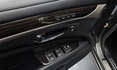 LS460