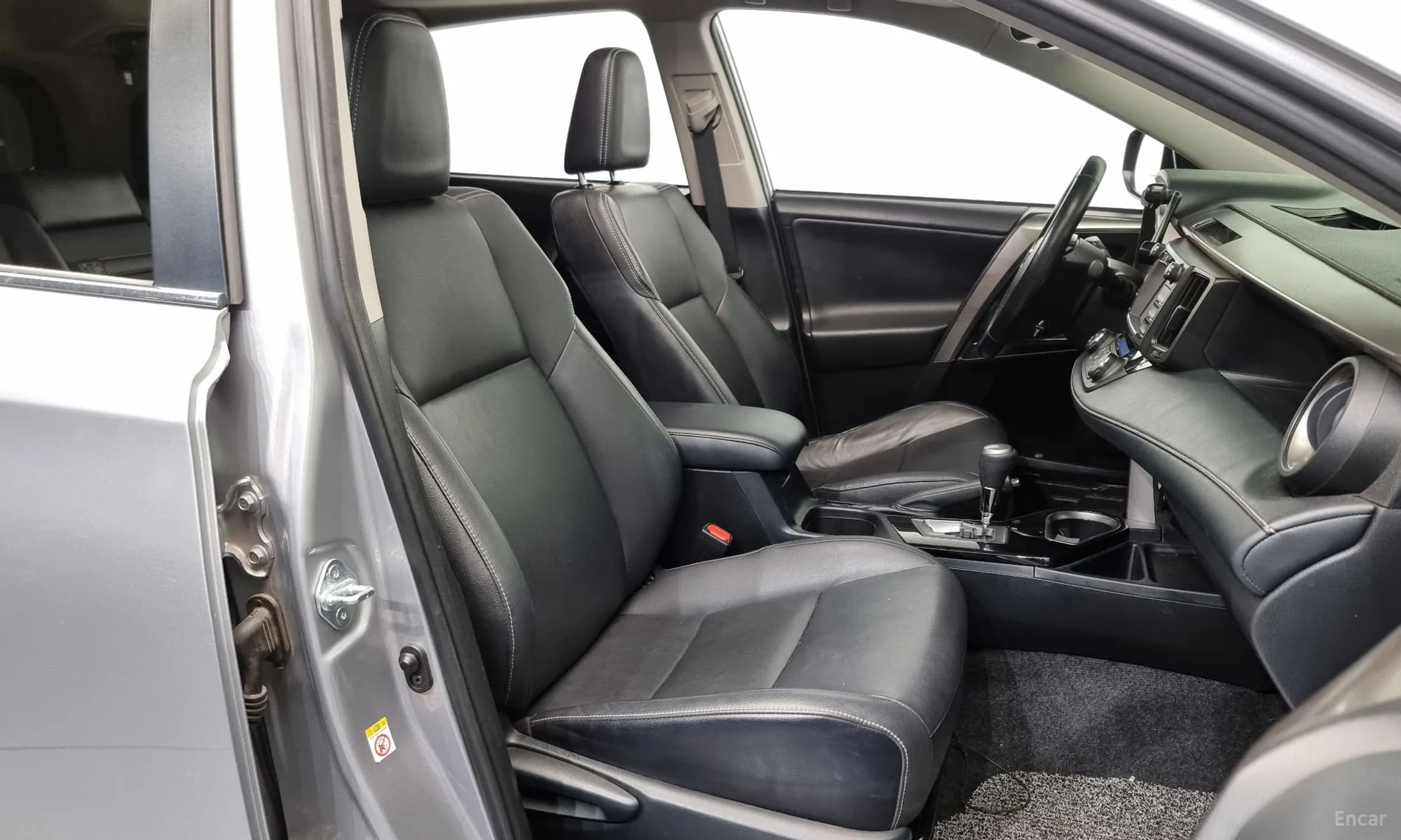 RAV4