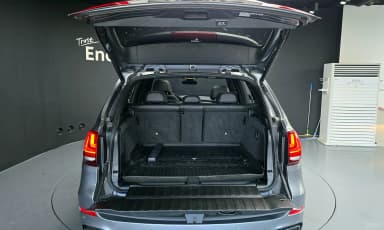 X5 (F15)