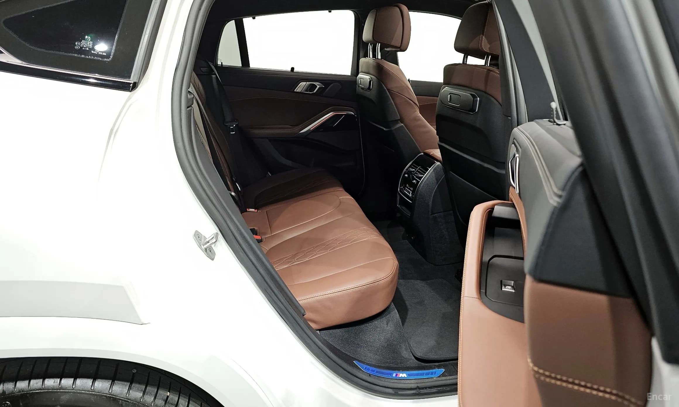 X6 (G06)