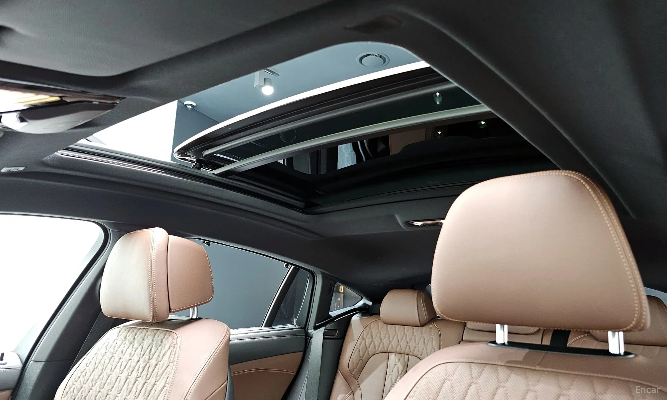 X6 (G06)