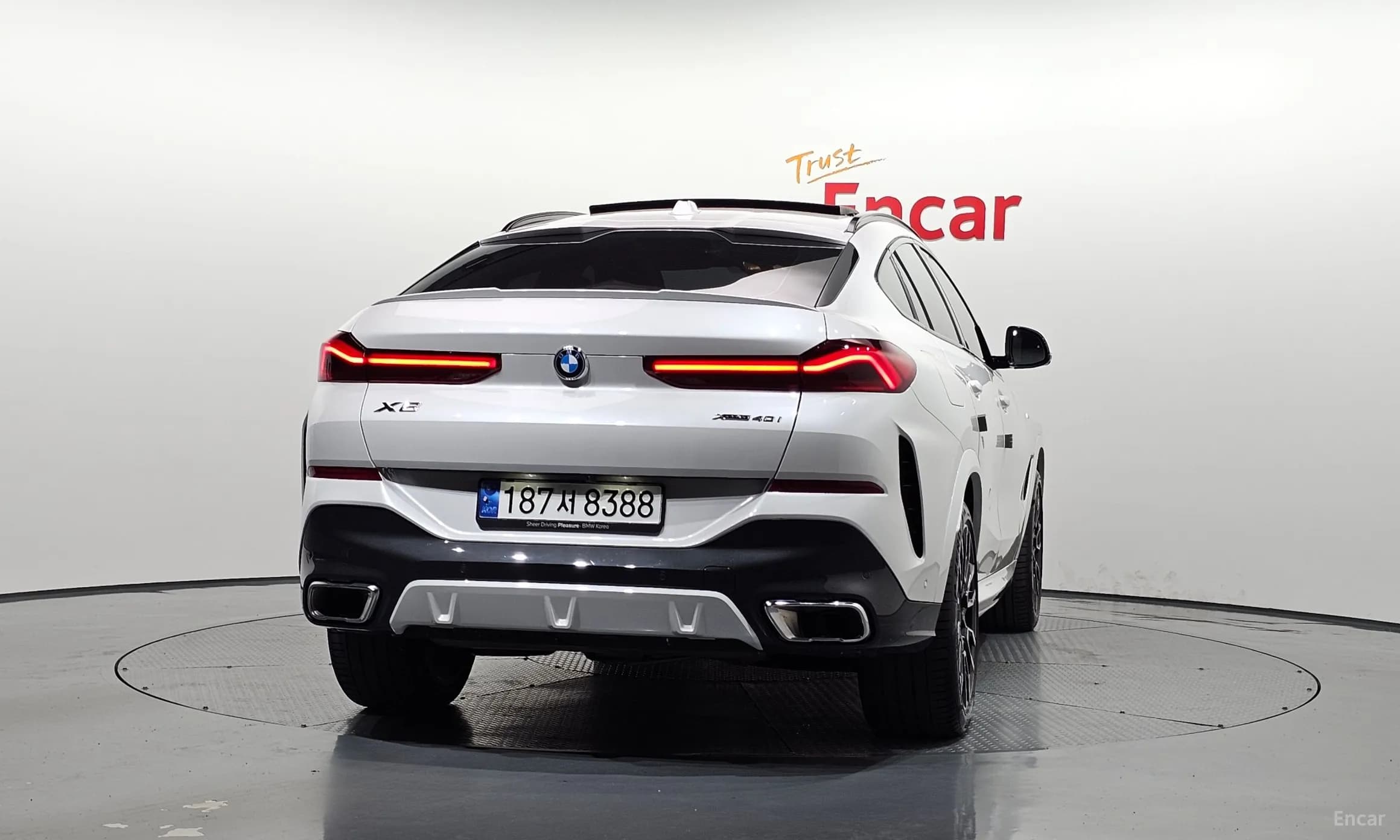 X6 (G06)