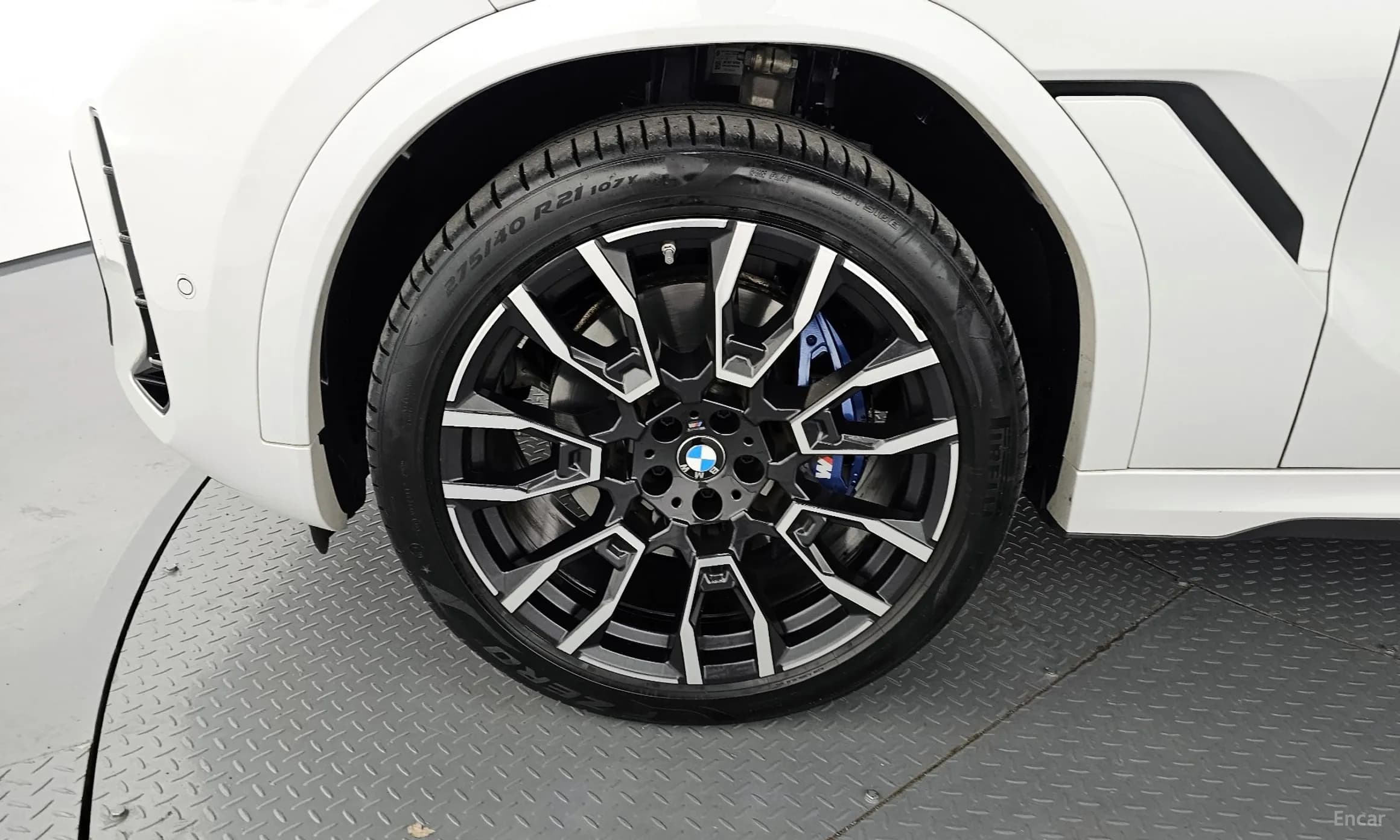 X6 (G06)