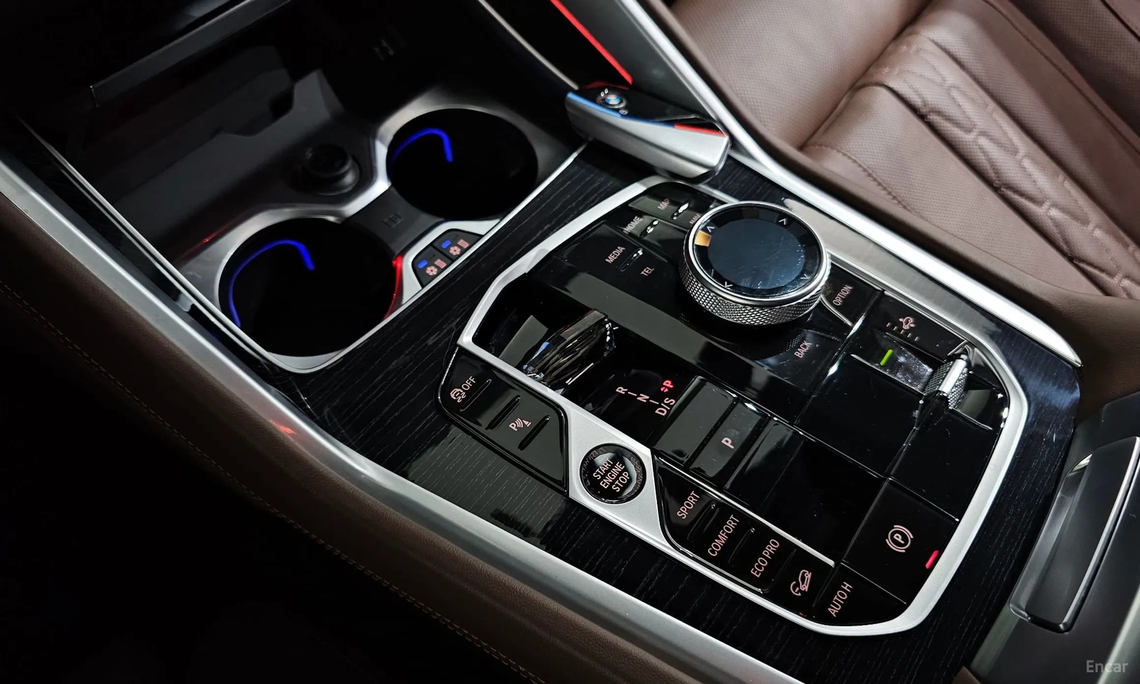 X6 (G06)