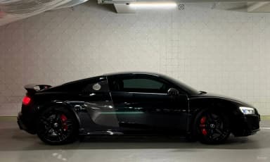R8 (4S)