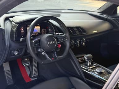 R8 (4S)