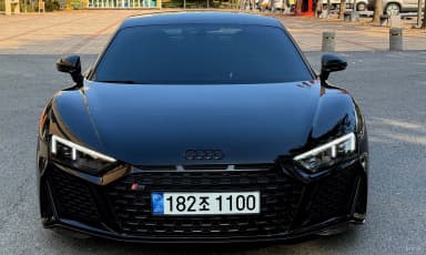 R8 (4S)