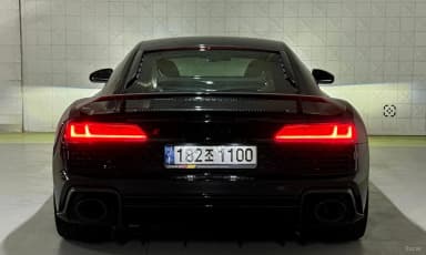 R8 (4S)