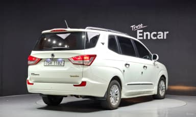 Korando Turismo