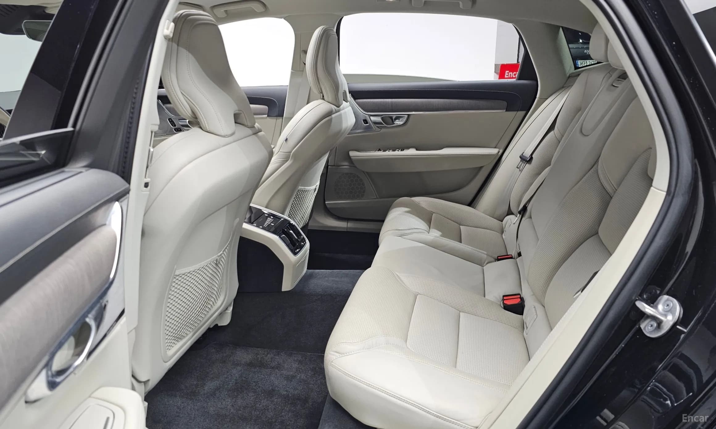 S90