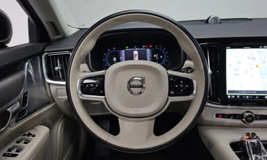 S90