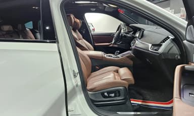 X6 (G06)