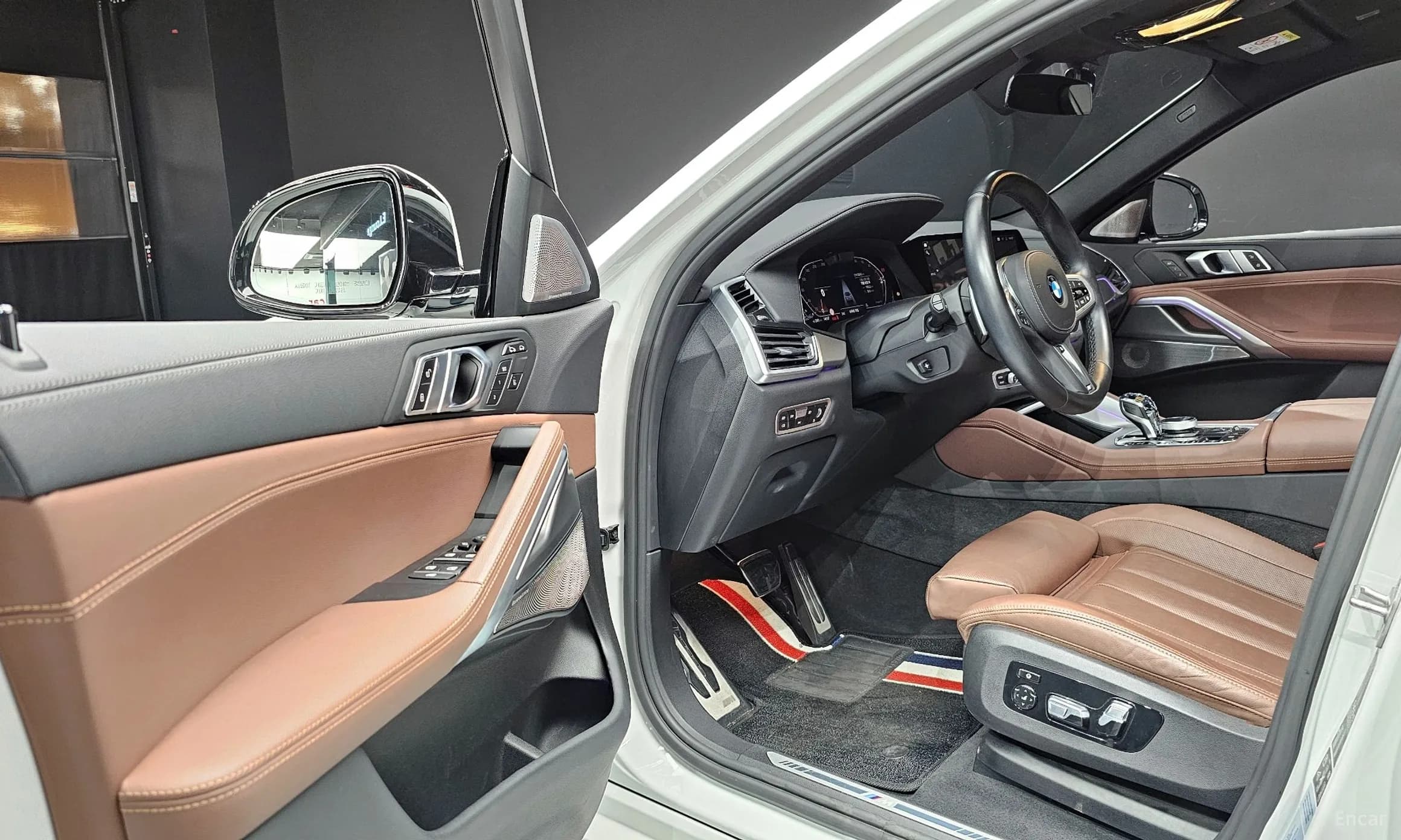 X6 (G06)