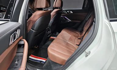 X6 (G06)