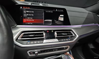 X6 (G06)