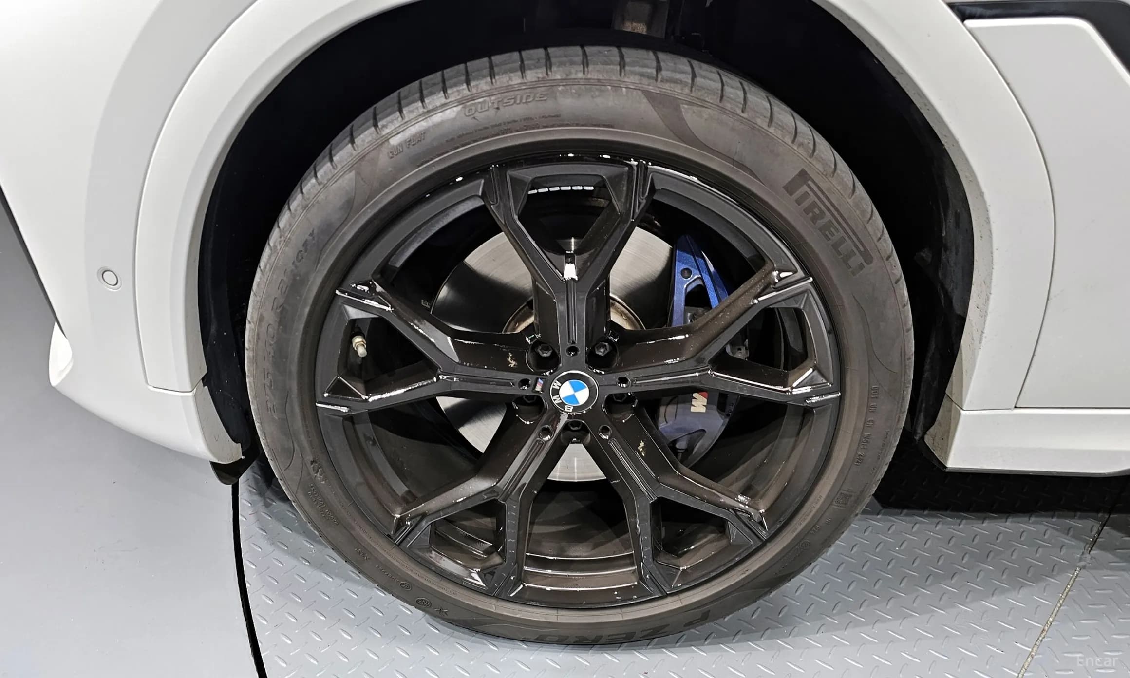 X6 (G06)