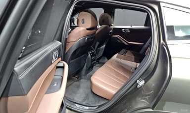 X6 (G06)