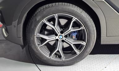 X6 (G06)