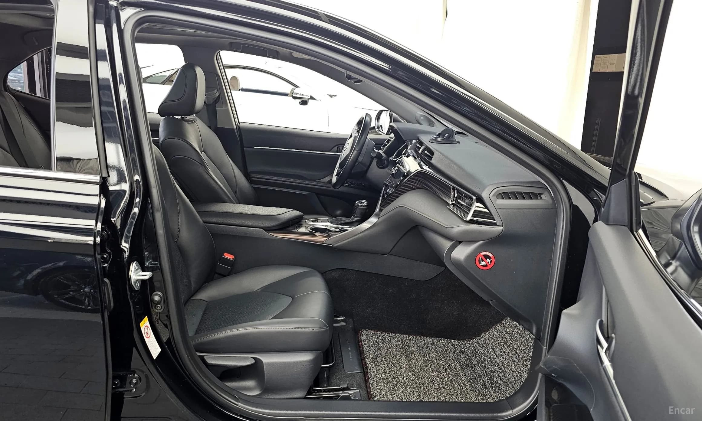 Camry (XV70)